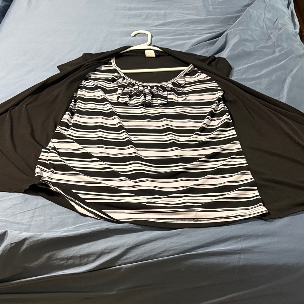 Black and White Striped Women's Top pxl by Perseption Petite nice top polyester - Picture 7 of 10